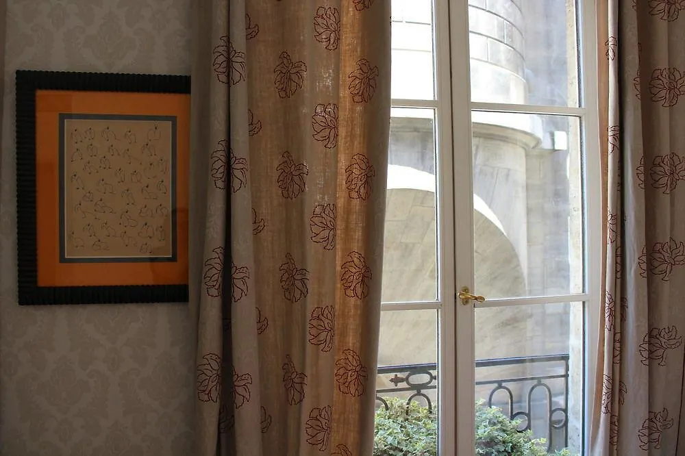 Saint Sulpice Apartment Paris