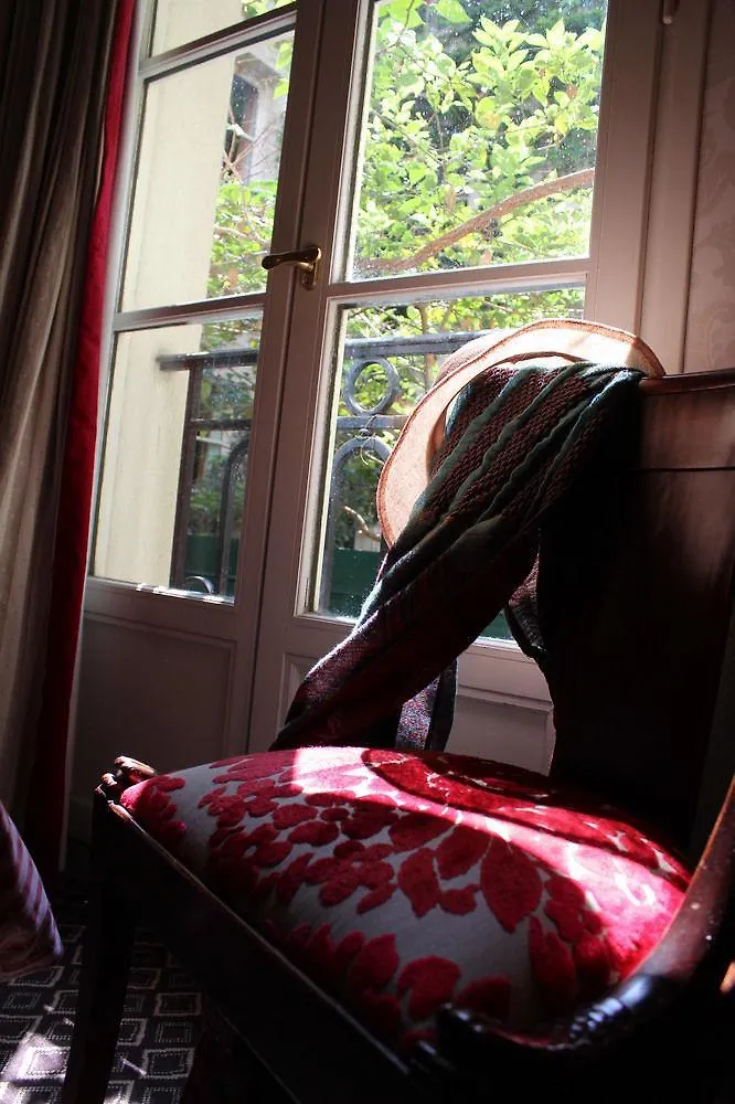 Saint Sulpice Apartment