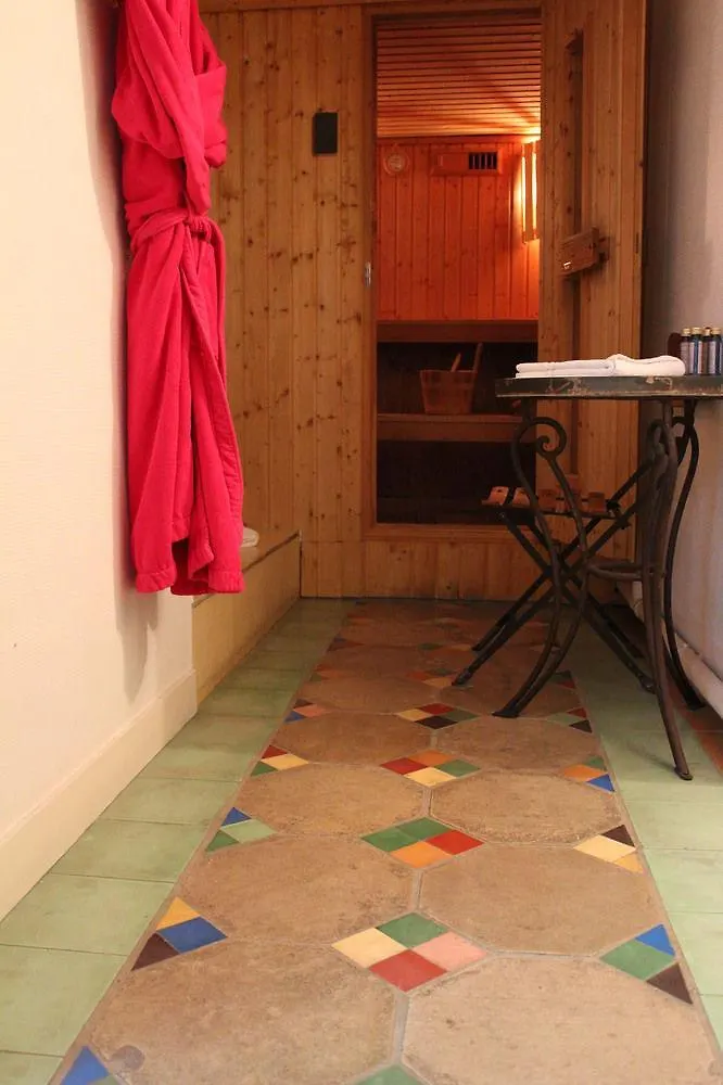 Saint Sulpice Apartment *
